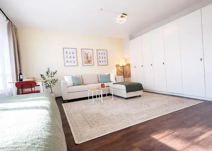 Sonnenblick In Schoeneberg - Naehe Ku'damm *